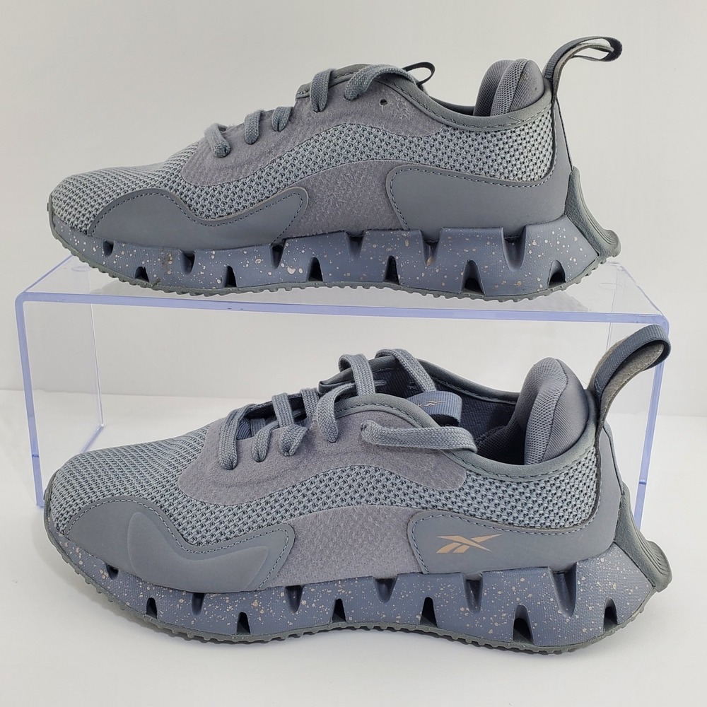 Reebok Women's Zig Dynamica Sneaker ZigTech Fuelfoam Size 7.5 Grey w/ Rose Gold